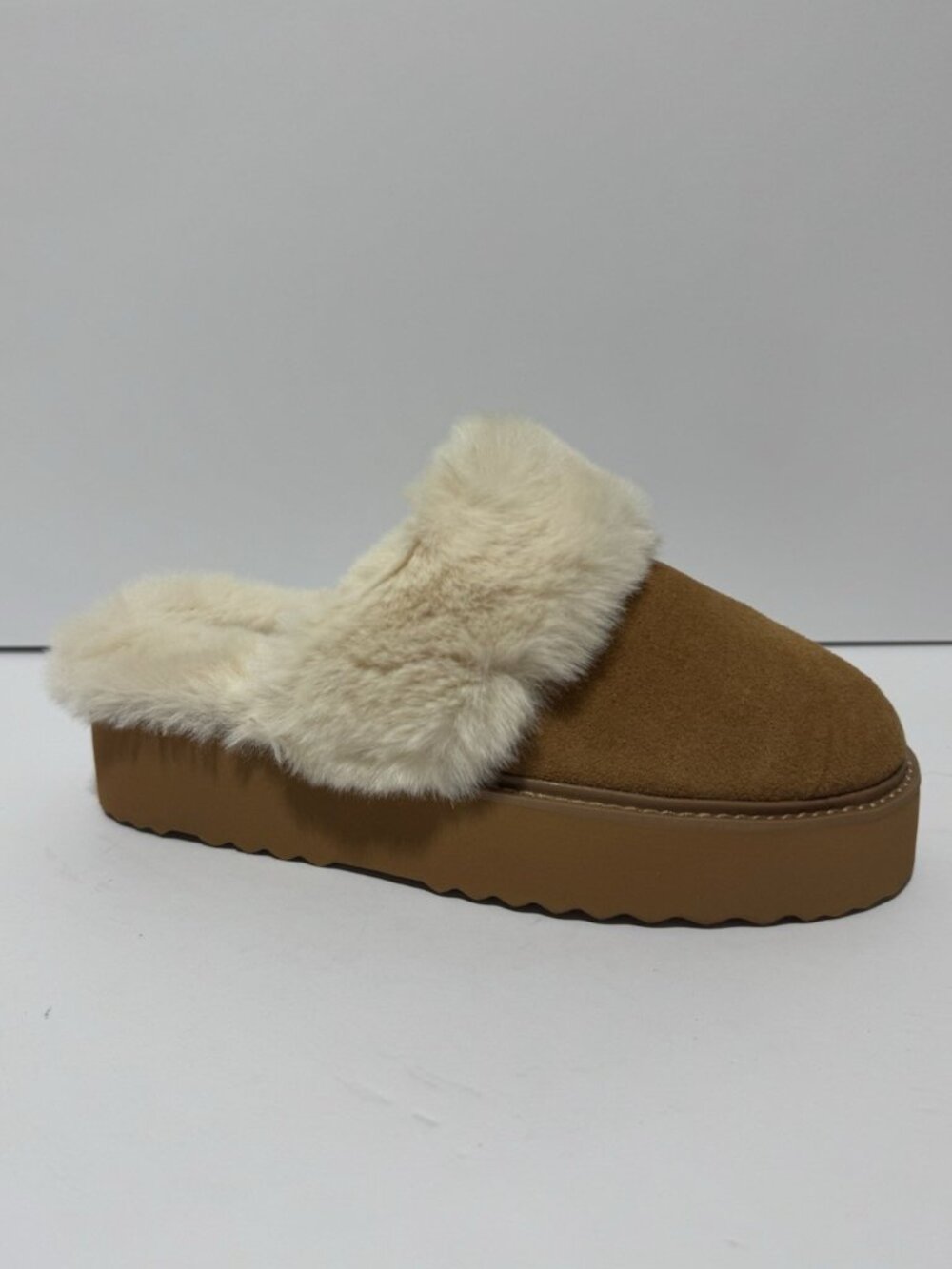 BCTEX Coll Womens Fuzzy Slippers Chestnut Size 9 M